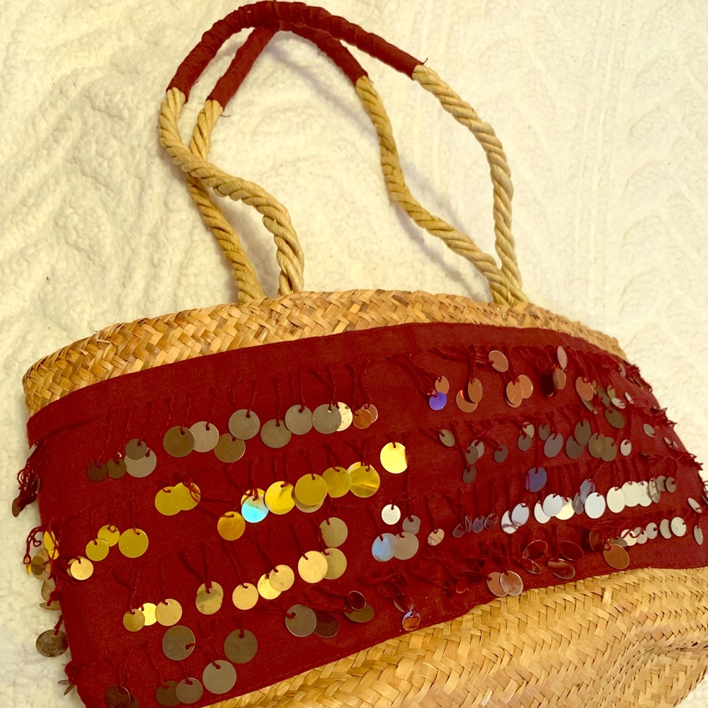 Straw bag